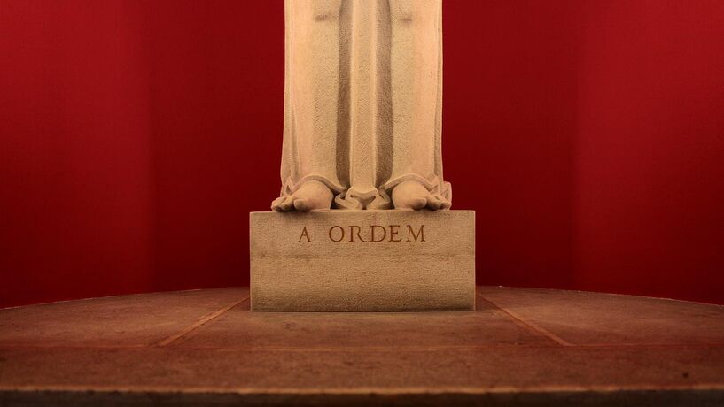 Mais de 100 advogados pedem à Ordem referendo sobre o futuro da Caixa de Previdência