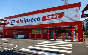 Dona do Minipreço reduz prejuízos em 55% para 188 milhões no semestre