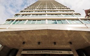 Estado ameaça rejeitar lay-off por falta de elementos a empresas que já os deram