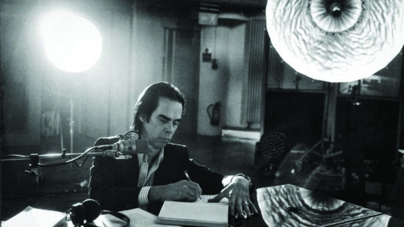 Nick Cave: A dor profunda do anjo negro 