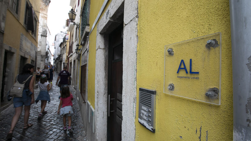 Casas que saiam do alojamento local têm de ser logo arrendadas para escapar a mais-valias