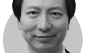 Porque é que Biden deve abandonar as tarifas de Trump sobre a China?