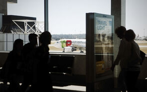 Encerramento do espaço aéreo atrasou 11 voos em Lisboa e fez divergir 5 para o Porto