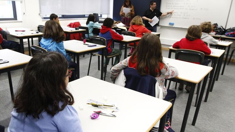Greve de funcionários pode fechar escolas o resto da semana