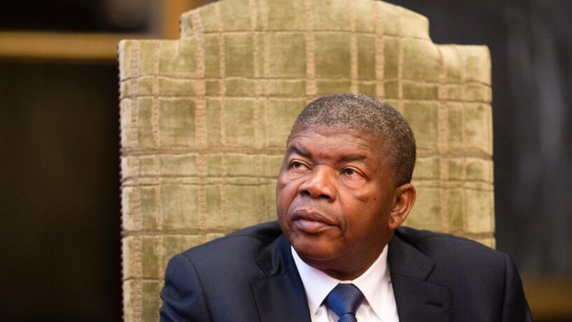 João Lourenço coloca reestruturação das Forças Armadas angolanas como prioridade
