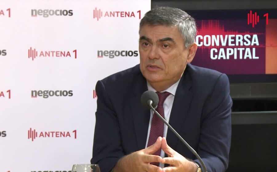 António Cruz Serra: 'Construir uma residência leva pelo menos três anos'
