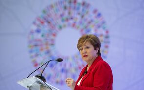 Covid-19: FMI alerta que economia mundial está em terreno extremamente frágil