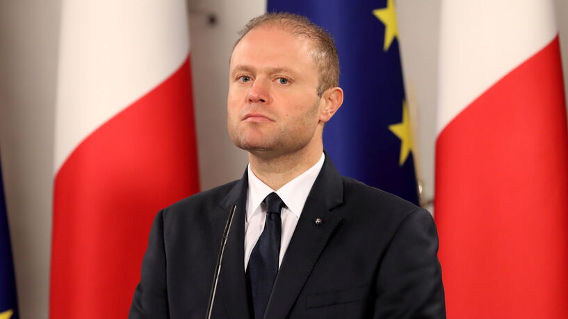 Primeiro-ministro de Malta anuncia que se demite em janeiro