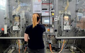 Atividade económica na Zona Euro cresce pela primeira vez em seis meses com disparo inédito da produção industrial