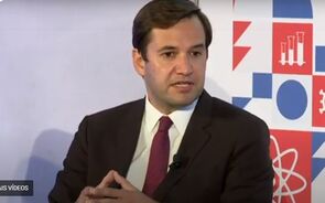 Portugal tem de mudar radicalmente estratégia anti-covid-19