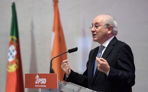 PSD encurta uso obrigatório de máscara na rua para 3 meses e elimina viseiras do diploma