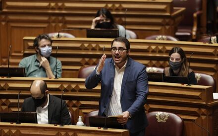 PCP abstém-se e abre a porta a aprovação do Orçamento