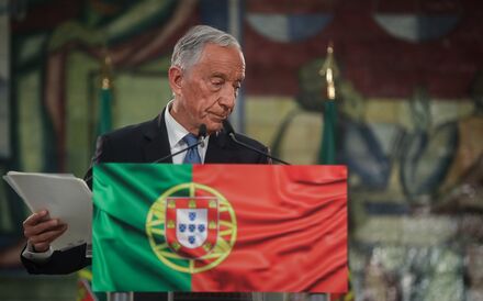 Marcelo não recebe cheque em branco, mas promete 'solidariedade institucional total' no combate à pandemia