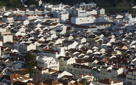 PS quer que câmaras resgatadas possam baixar IMI